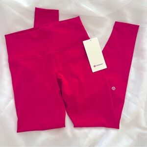 Lululemon Wunder Train High-Rise Tight 28"
Passionate
Size 8
